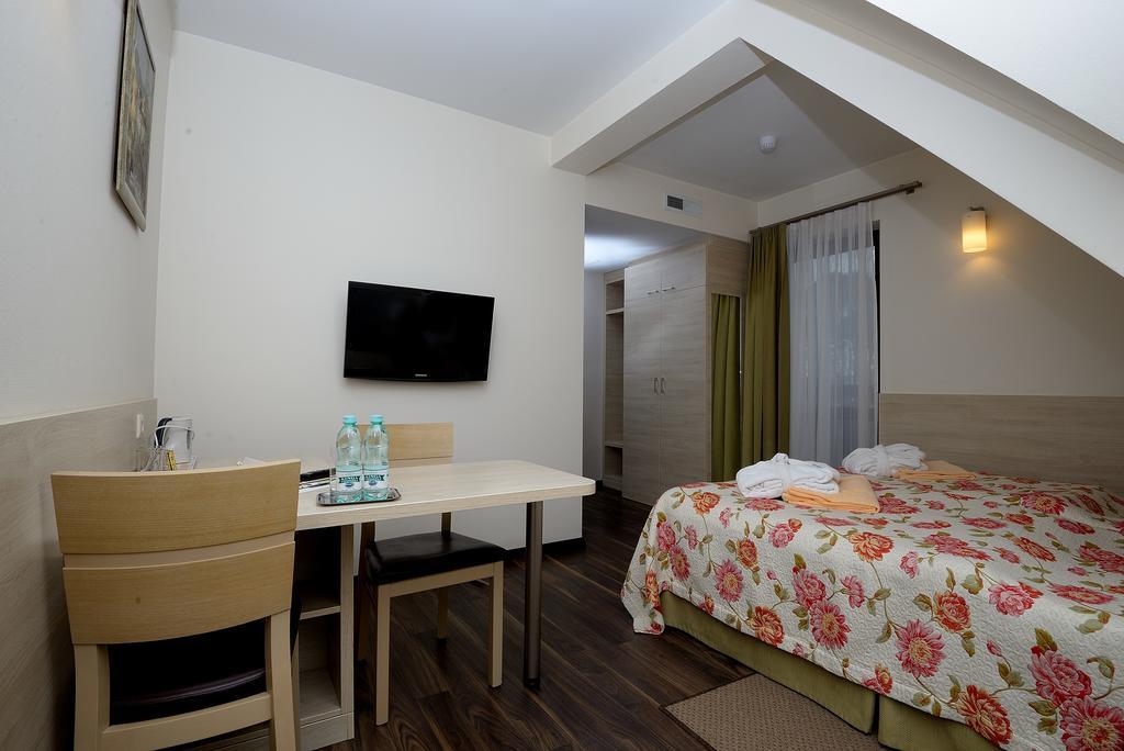 Hotel Nad Przełomem Sromowce Niżne Buitenkant foto