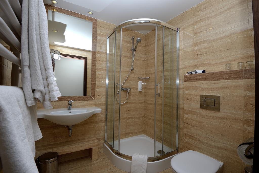 Hotel Nad Przełomem Sromowce Niżne Buitenkant foto